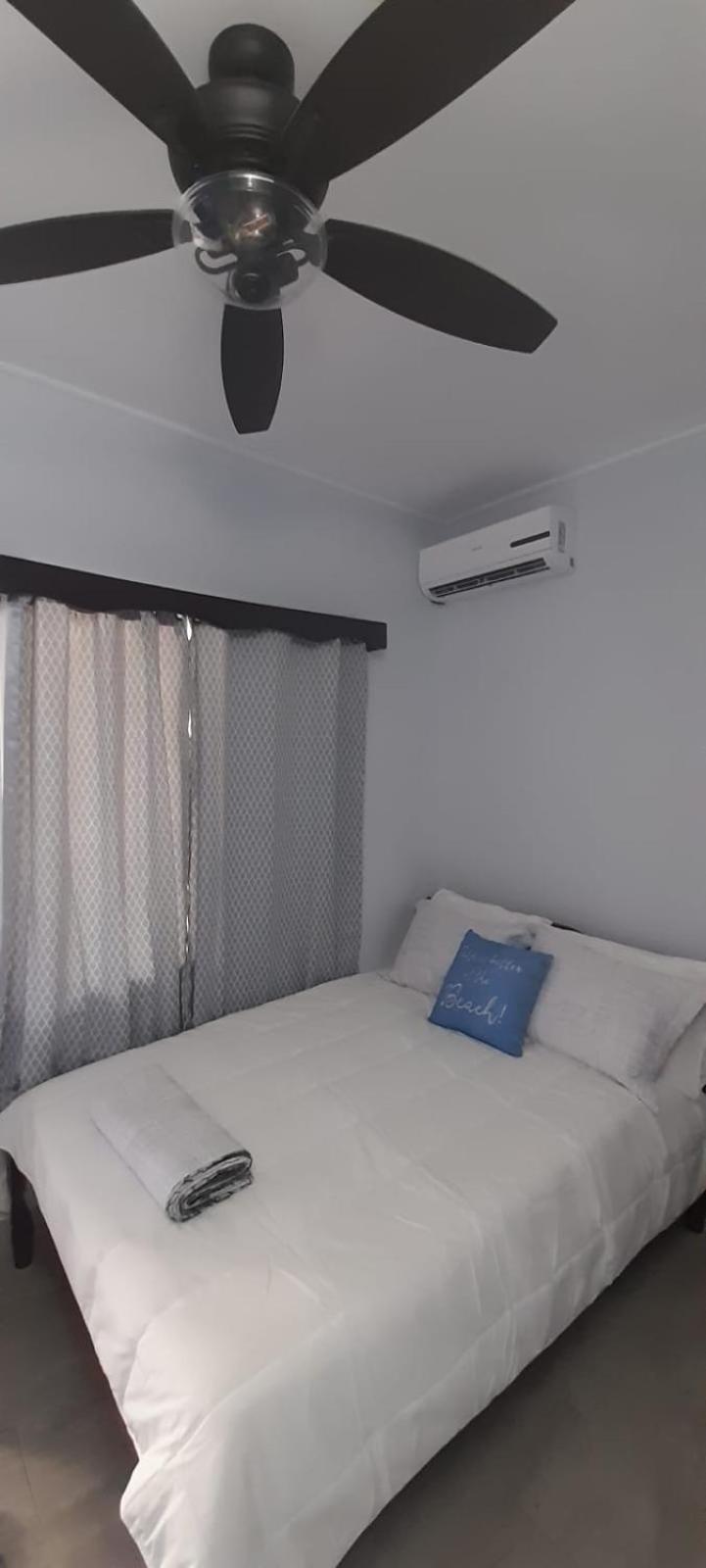Serenade Hotel Placencia Ngoại thất bức ảnh