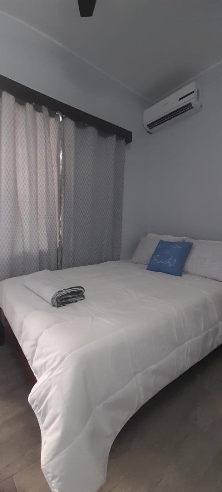 Serenade Hotel Placencia Ngoại thất bức ảnh