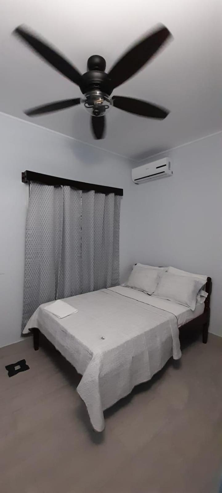 Serenade Hotel Placencia Ngoại thất bức ảnh
