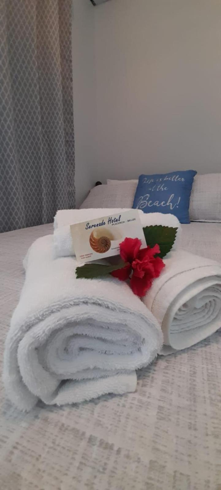 Serenade Hotel Placencia Ngoại thất bức ảnh