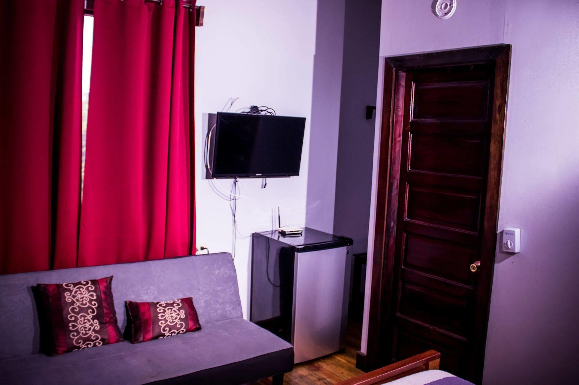 Serenade Hotel Placencia Ngoại thất bức ảnh