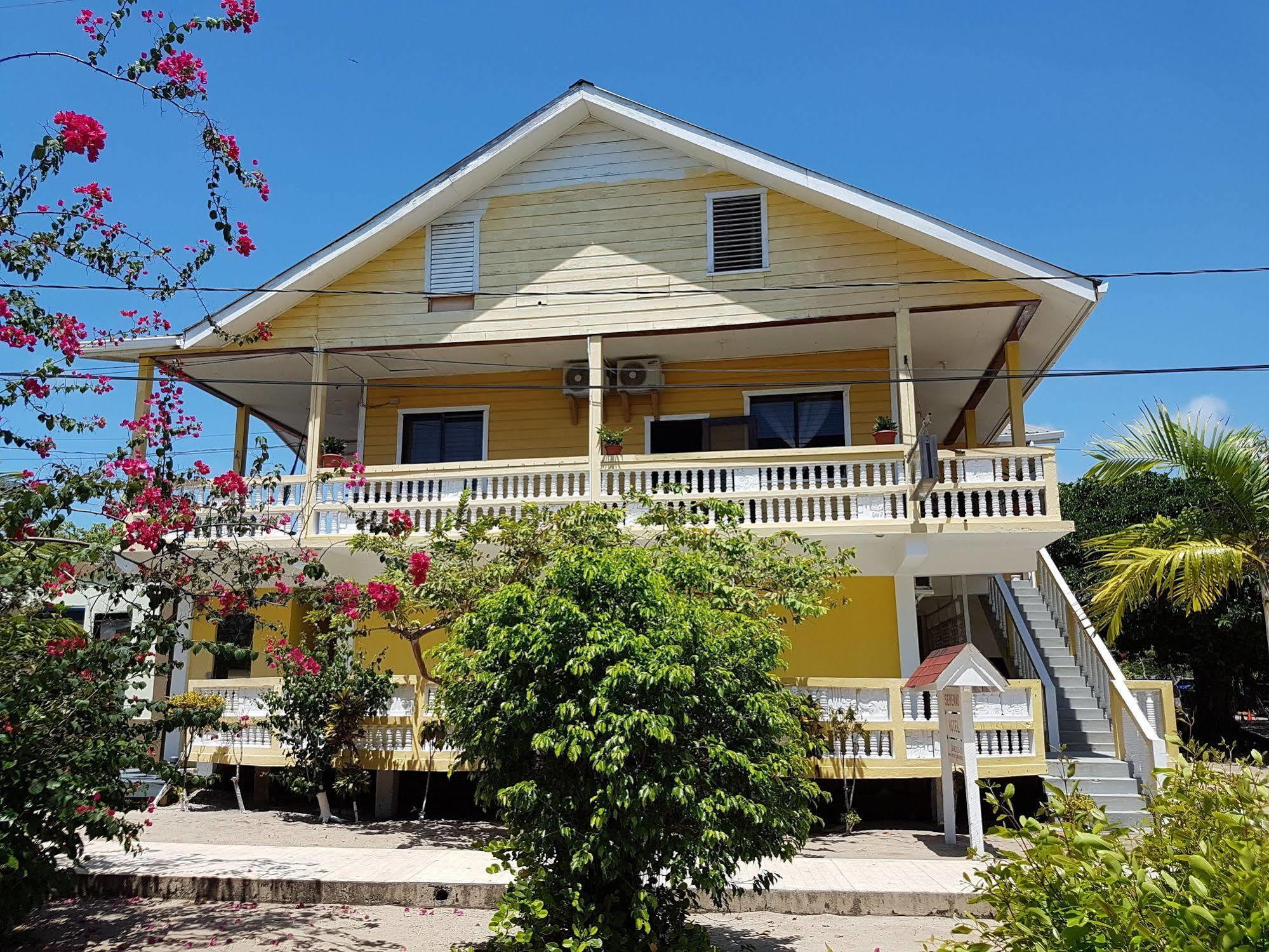 Serenade Hotel Placencia Ngoại thất bức ảnh