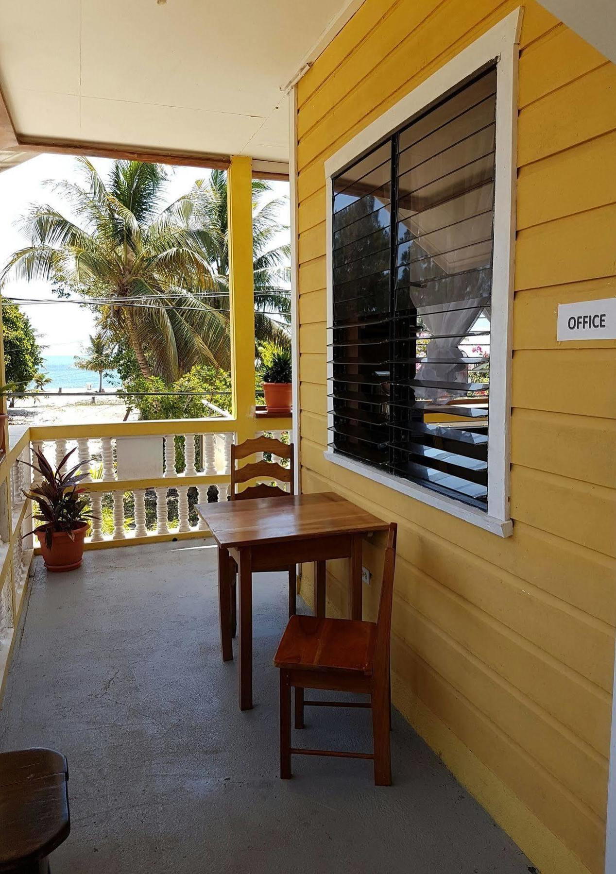 Serenade Hotel Placencia Ngoại thất bức ảnh